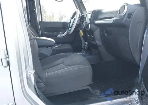 2016 Jeep Wrangler Unlimited Sahara z USA, uszkodzony, nr VIN 1C4BJWEG5GL148409